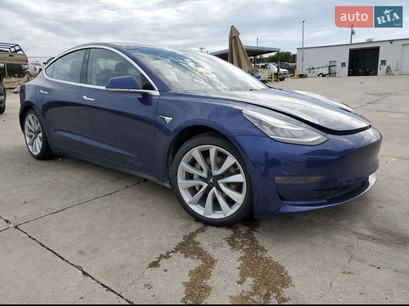 Седан Tesla Model 3 2018 в Каменец-Подольском