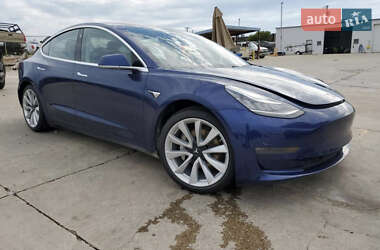 Седан Tesla Model 3 2018 в 