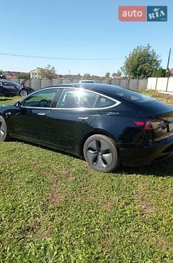 Седан Tesla Model 3 2018 в  фото 3 Седан Tesla Model 3 2018 в