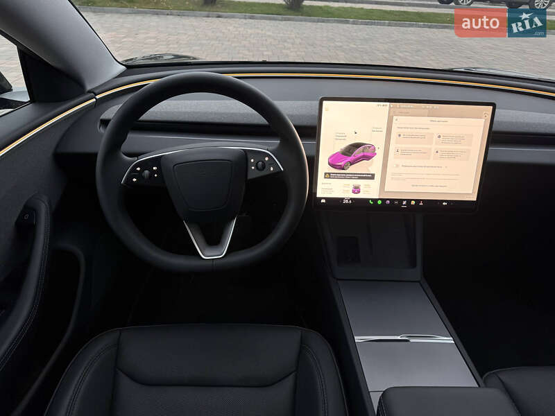 Седан Tesla Model 3 2024 в Івано-Франківську