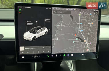 Седан Tesla Model 3 2019 в 
