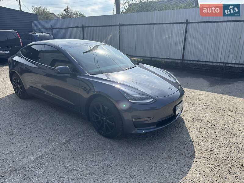 Седан Tesla Model 3 2020 в Полтаві