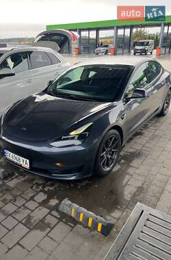 Седан Tesla Model 3 2021 в 