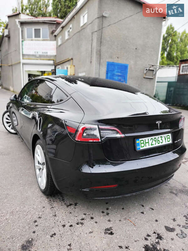 Седан Tesla Model 3 2020 в Одесі