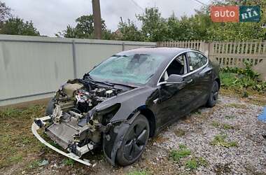 Седан Tesla Model 3 2018 в Сквире