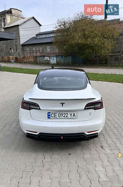 Седан Tesla Model 3 2019 в 