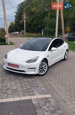 Седан Tesla Model 3 2022 в Львові
