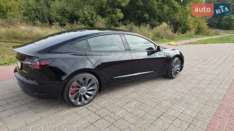 Седан Tesla Model 3 2022 в Обухове