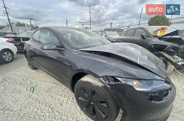 Tesla Model 3 2025