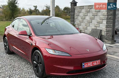 Tesla Model 3 2024