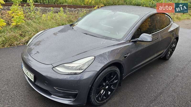 Седан Tesla Model 3 2020 в Коломиї