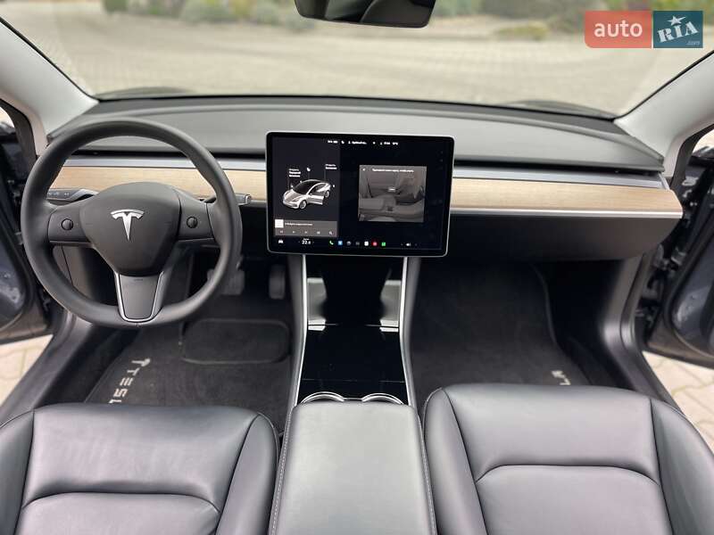 Седан Tesla Model 3 2020 в Одесі