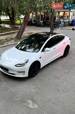 Седан Tesla Model 3 2018 в Киеве