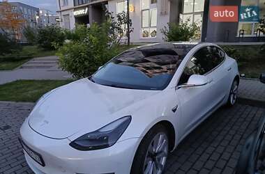 Седан Tesla Model 3 2019 в Львове