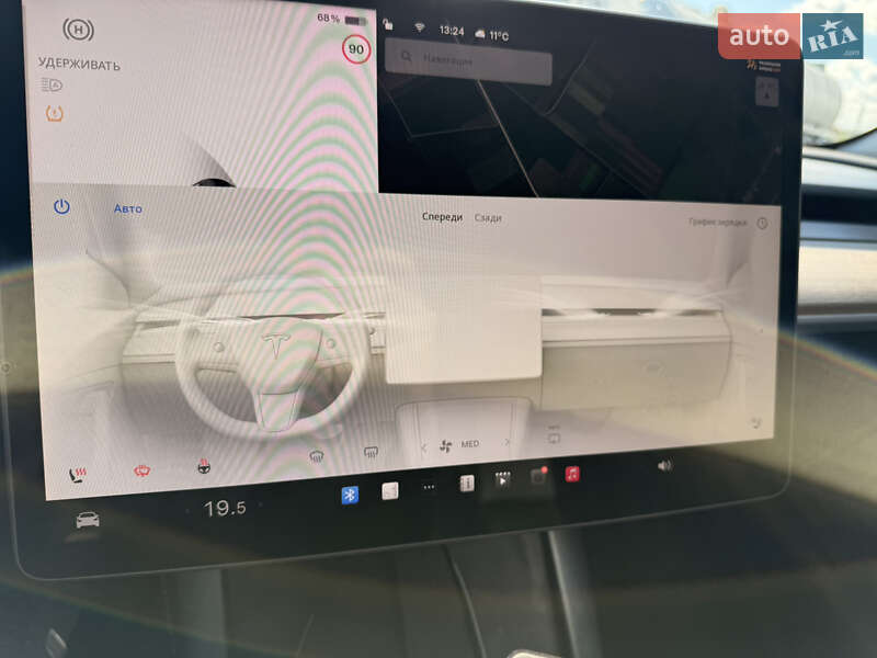 Седан Tesla Model 3 2022 в Виннице