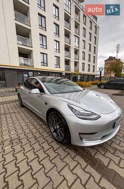 Седан Tesla Model 3 2017 в Ивано-Франковске