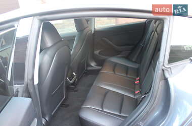 Седан Tesla Model 3 2023 в Днепре