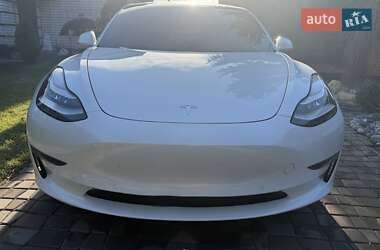 Tesla Model 3 2019
