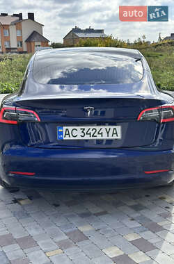 Седан Tesla Model 3 2018 в 