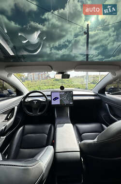 Седан Tesla Model 3 2018 в 