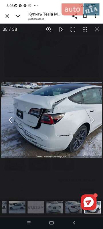 Седан Tesla Model 3 2022 в Киеве