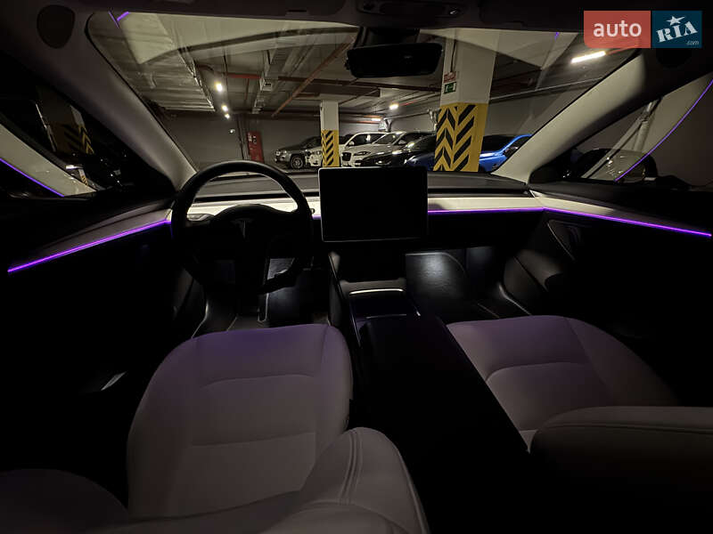 Седан Tesla Model 3 2022 в Одессе