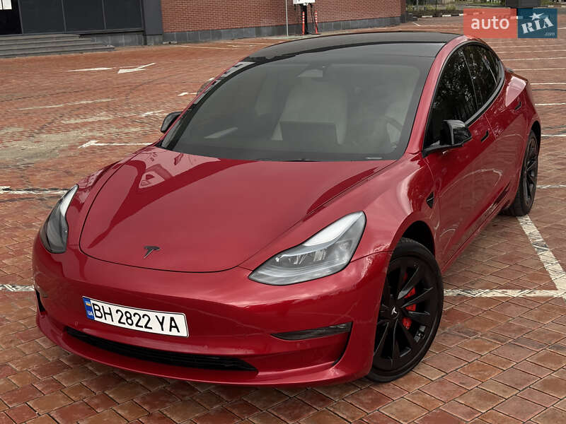 Седан Tesla Model 3 2022 в Одессе