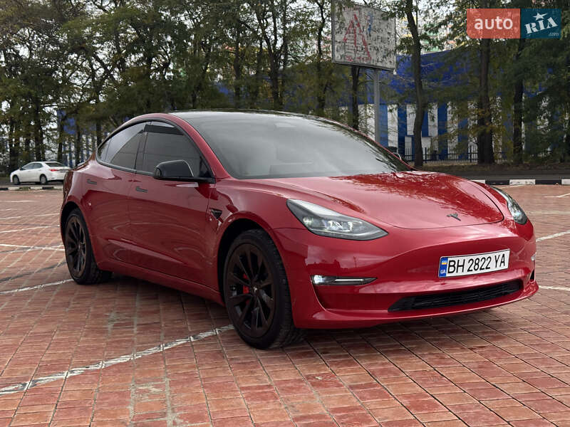 Седан Tesla Model 3 2022 в Одессе