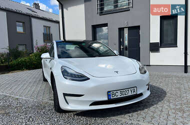 Tesla Model 3 2019