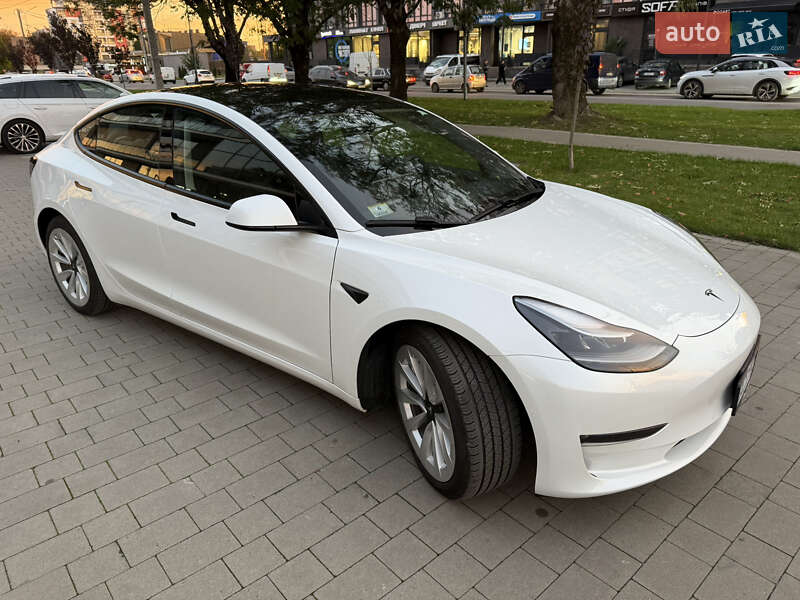 Седан Tesla Model 3 2021 в Ужгороде фото 47 Седан Tesla Model 3 2021 в Ужгороде