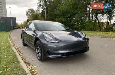 Tesla Model 3 2018