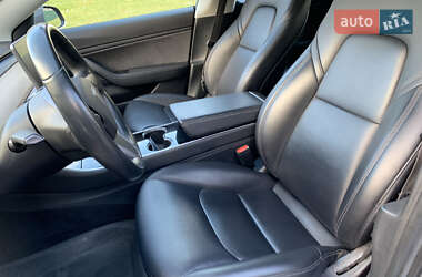 Седан Tesla Model 3 2018 в 