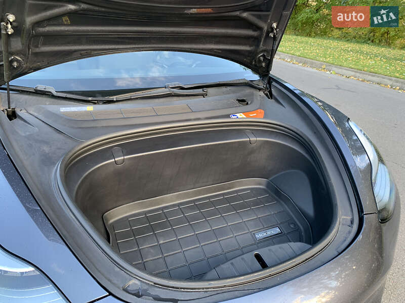 Седан Tesla Model 3 2018 в Киеве фото 20 Седан Tesla Model 3 2018 в Киеве