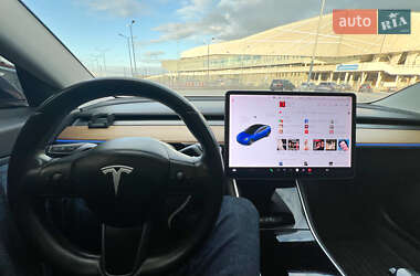 Седан Tesla Model 3 2018 в 