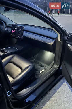 Седан Tesla Model 3 2022 в  фото 15 Седан Tesla Model 3 2022 в