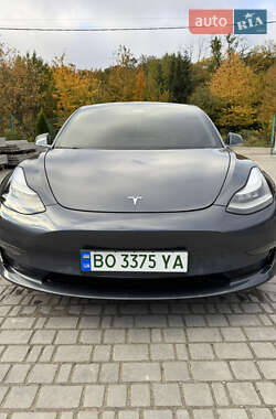 Седан Tesla Model 3 2019 в Копычинце