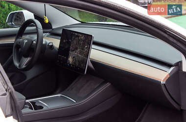 Седан Tesla Model 3 2019 в 