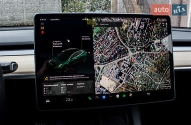 Седан Tesla Model 3 2019 в 