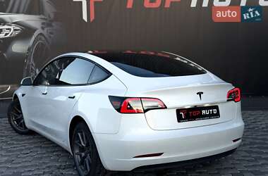 Седан Tesla Model 3 2023 в 