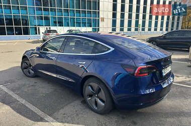 Седан Tesla Model 3 2018 в 
