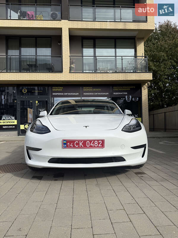 Седан Tesla Model 3 2020 в Ужгороде фото 2 Седан Tesla Model 3 2020 в Ужгороде