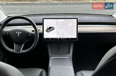 Седан Tesla Model 3 2021 в  фото 21 Седан Tesla Model 3 2021 в