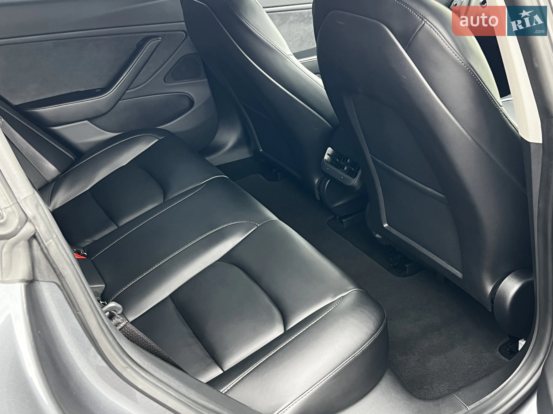 2021 Tesla Model 3 - мініатюра 13