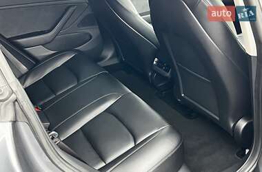 Седан Tesla Model 3 2021 в  фото 13 Седан Tesla Model 3 2021 в