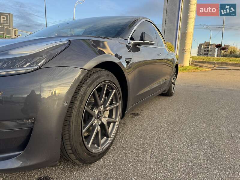 Седан Tesla Model 3 2019 в Києві фото 8 Седан Tesla Model 3 2019 в Києві