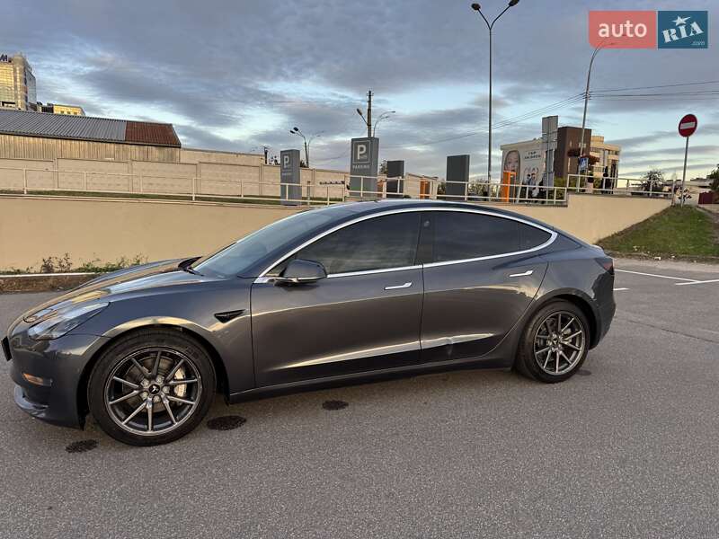 Седан Tesla Model 3 2019 в Києві фото 17 Седан Tesla Model 3 2019 в Києві