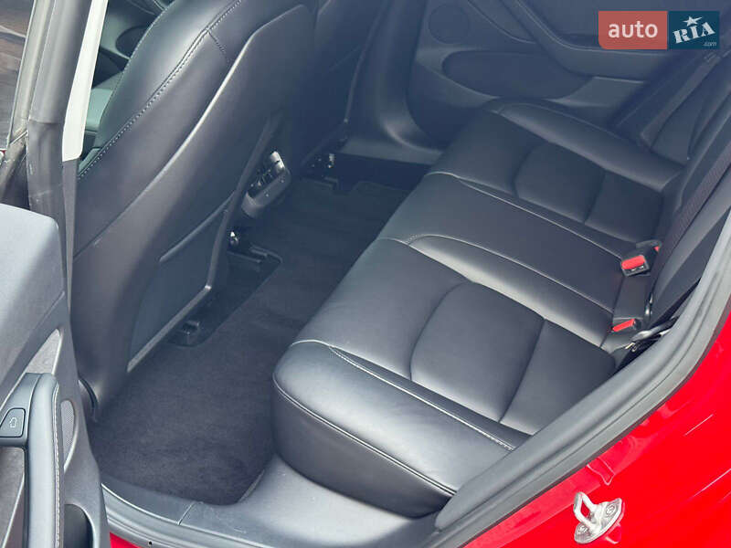 Седан Tesla Model 3 2022 в Киверцах фото 25 Седан Tesla Model 3 2022 в Киверцах