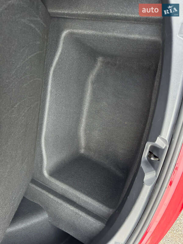 Седан Tesla Model 3 2022 в Киверцах фото 29 Седан Tesla Model 3 2022 в Киверцах