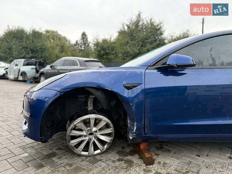 Седан Tesla Model 3 2021 в Луцке фото 3 Седан Tesla Model 3 2021 в Луцке