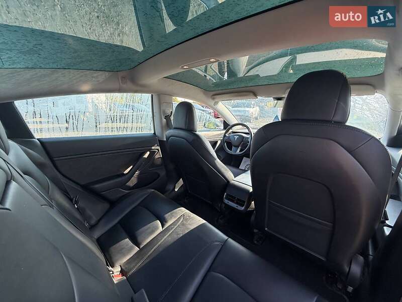 Седан Tesla Model 3 2018 в Луцке фото 5 Седан Tesla Model 3 2018 в Луцке